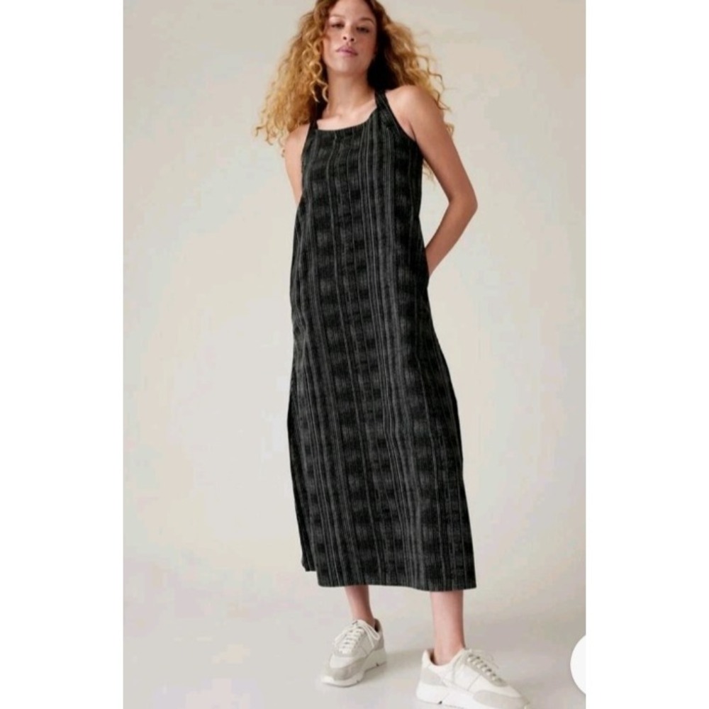 Athleta‎ Arrival Dress Amara Stripe Black Size XXS with Pocket Midi